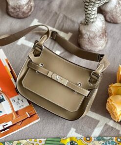 Hermes Product-174301412