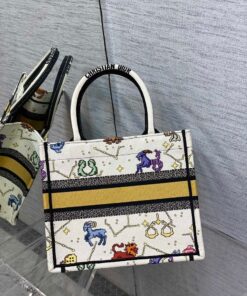 Alternative view of Dior Product-131131640