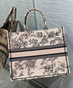 Alternative view of Dior Product-131135464