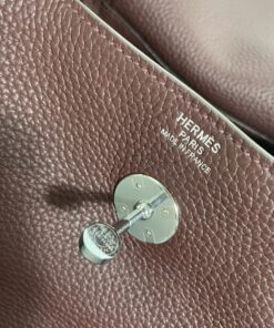 Alternative view of Hermes Product-009126