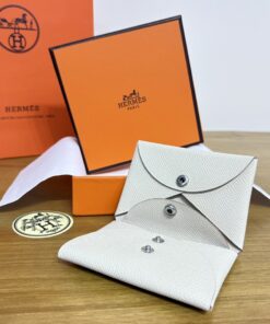 Alternative view of Hermes Product-015647